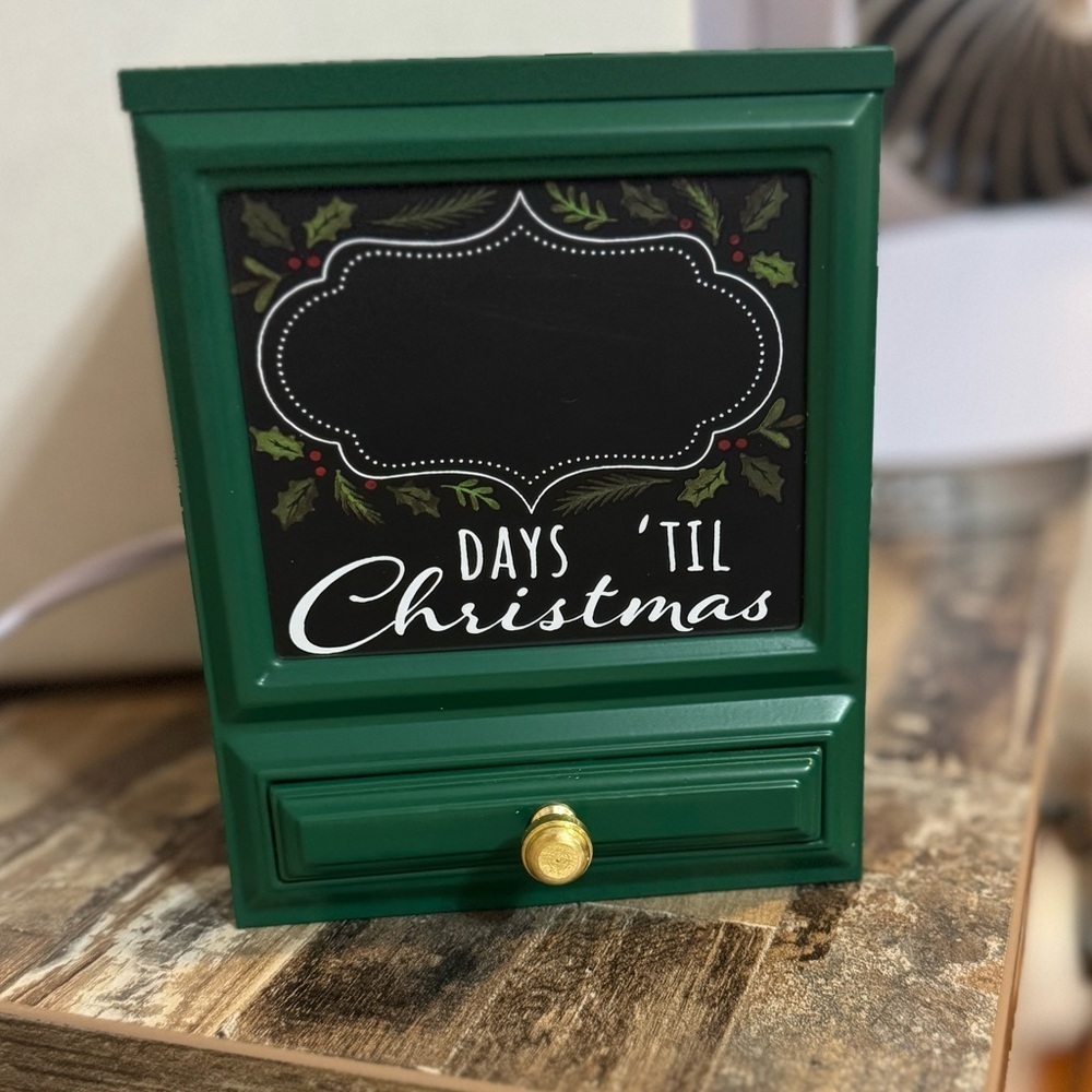 Green Christmas Countdown Chalkboard Warmer